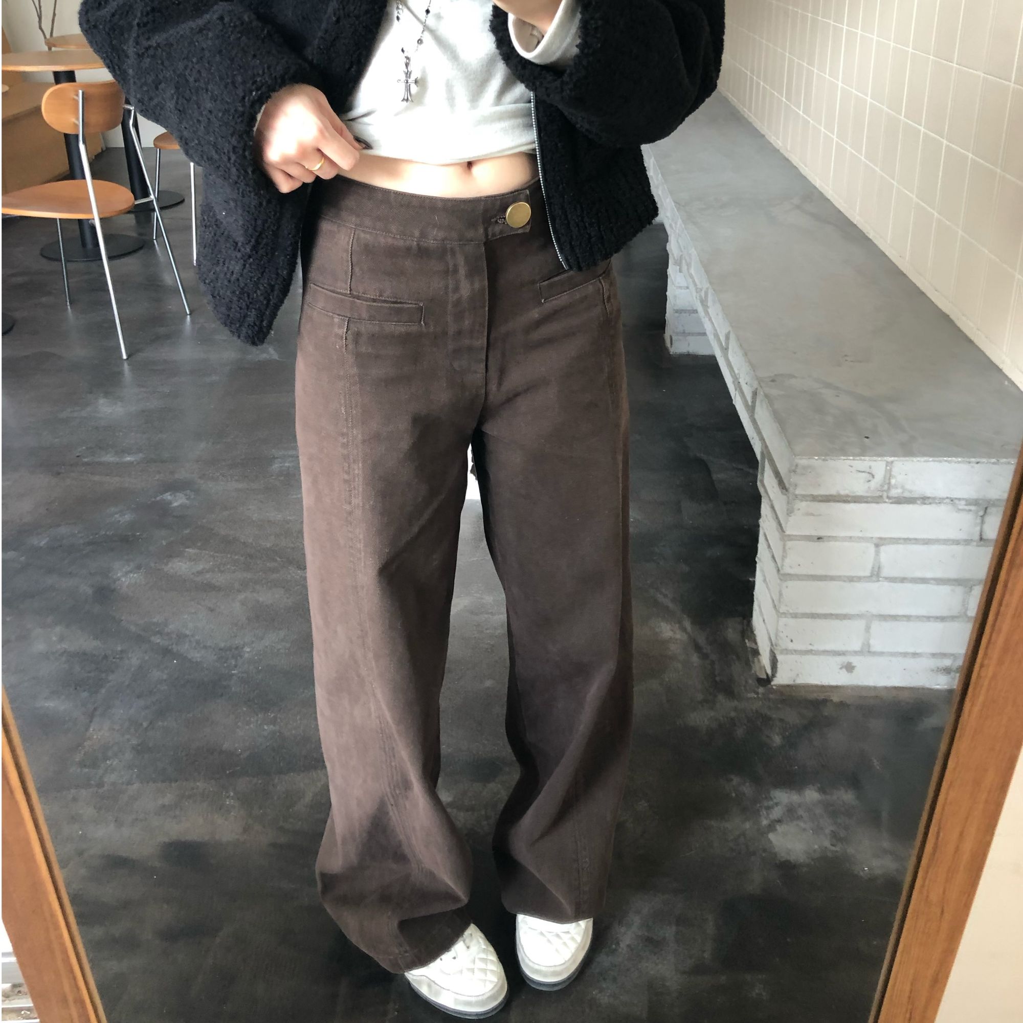 来自b0【怀旧直筒裤】压线口袋大扣子设计直筒休闲裤【L4622】
