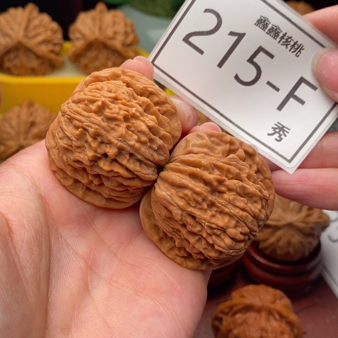 文玩核桃把件汉高楼41