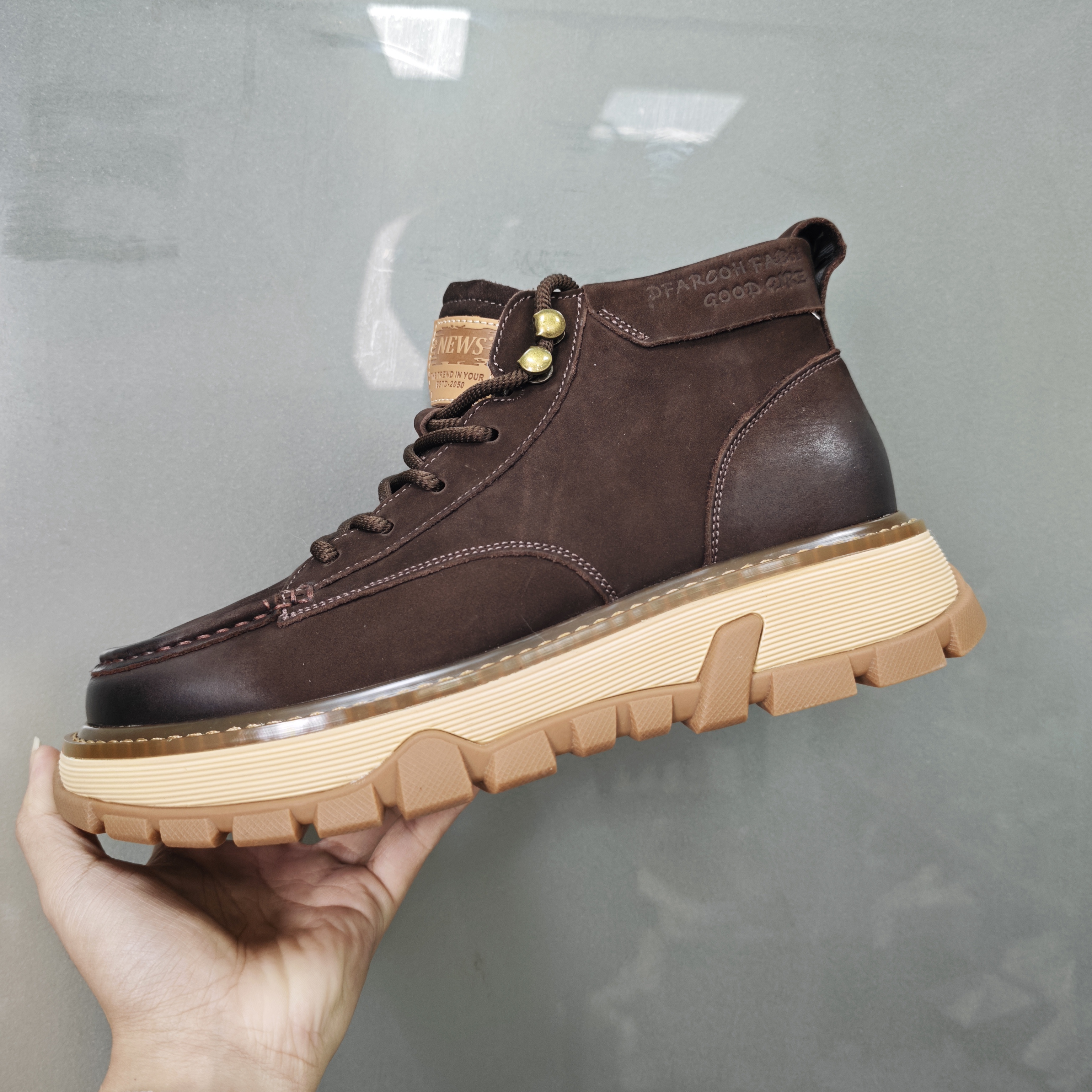 10580-秋冬新款加绒舒适潮流中帮百搭时尚潮鞋男鞋休闲鞋