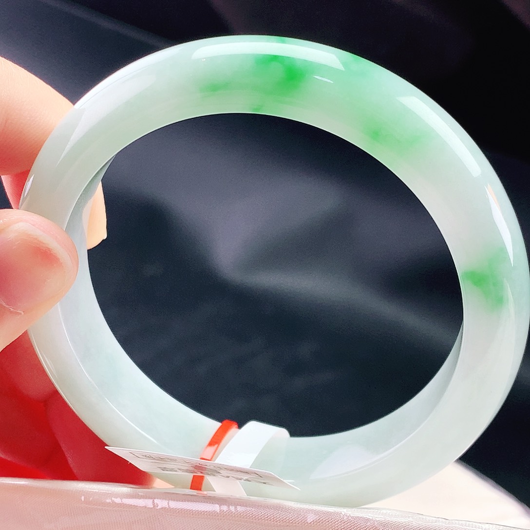 未镶嵌手镯翡翠60圈