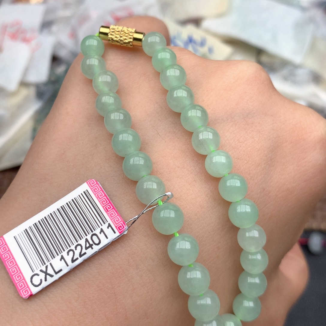 未镶嵌挂件翡翠….