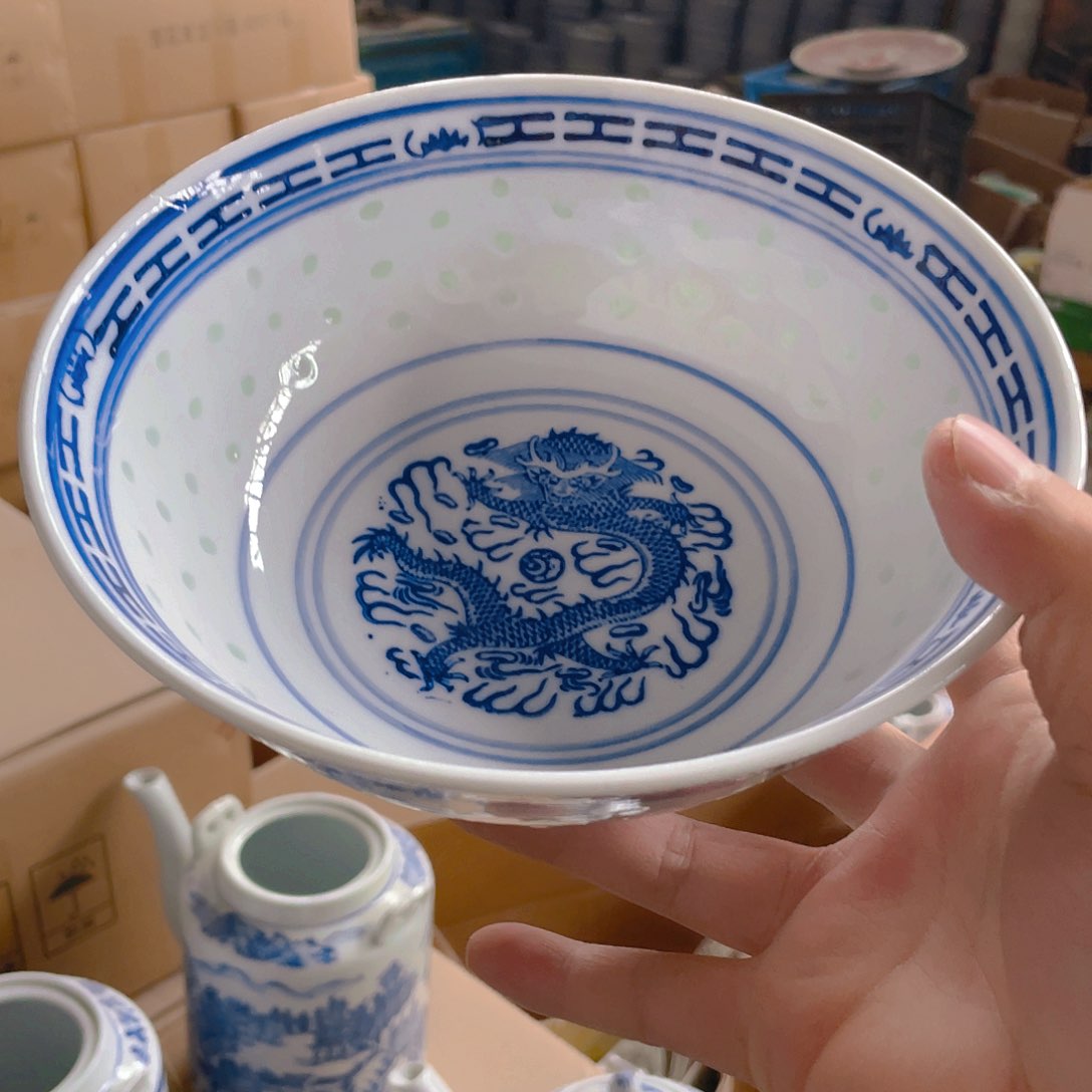 摆件景德镇青花玲珑瓷