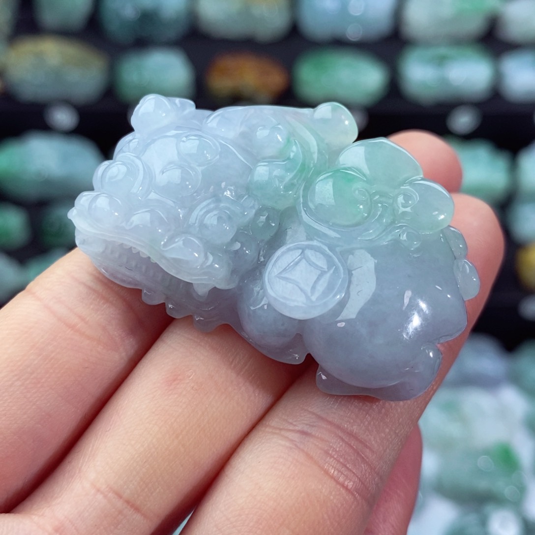 翡翠颈饰未镶嵌天然