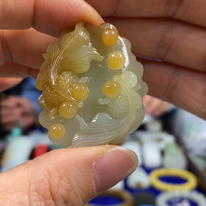 P***G和田玉未镶嵌颈饰