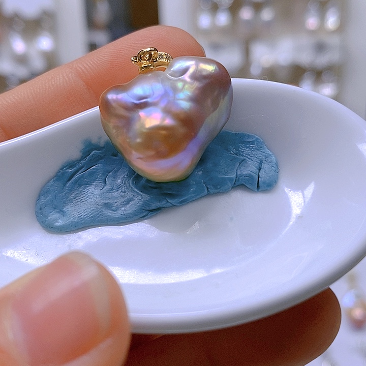 淡水珍珠颈饰合金