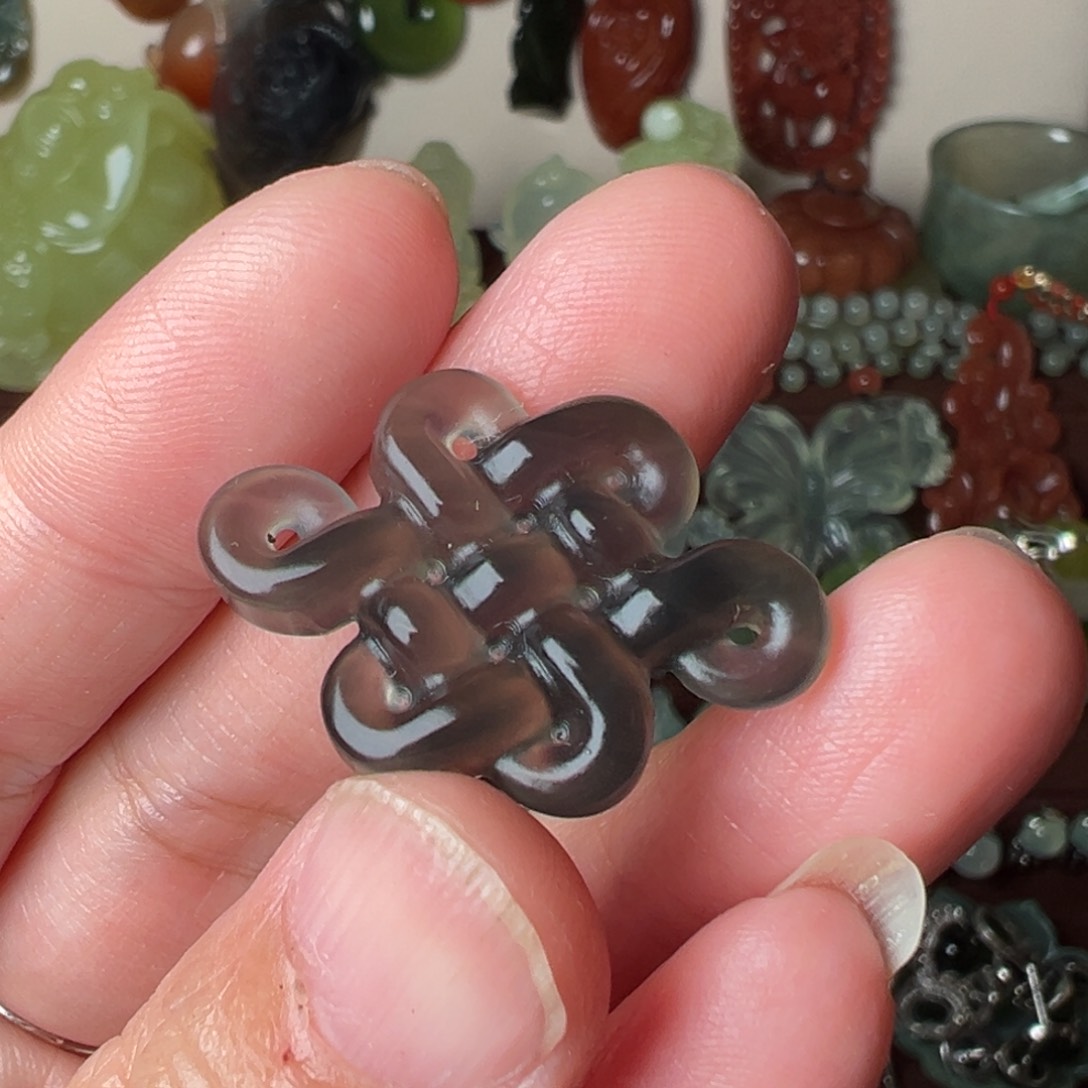 蛇纹石玉吊坠(赠链)未镶嵌