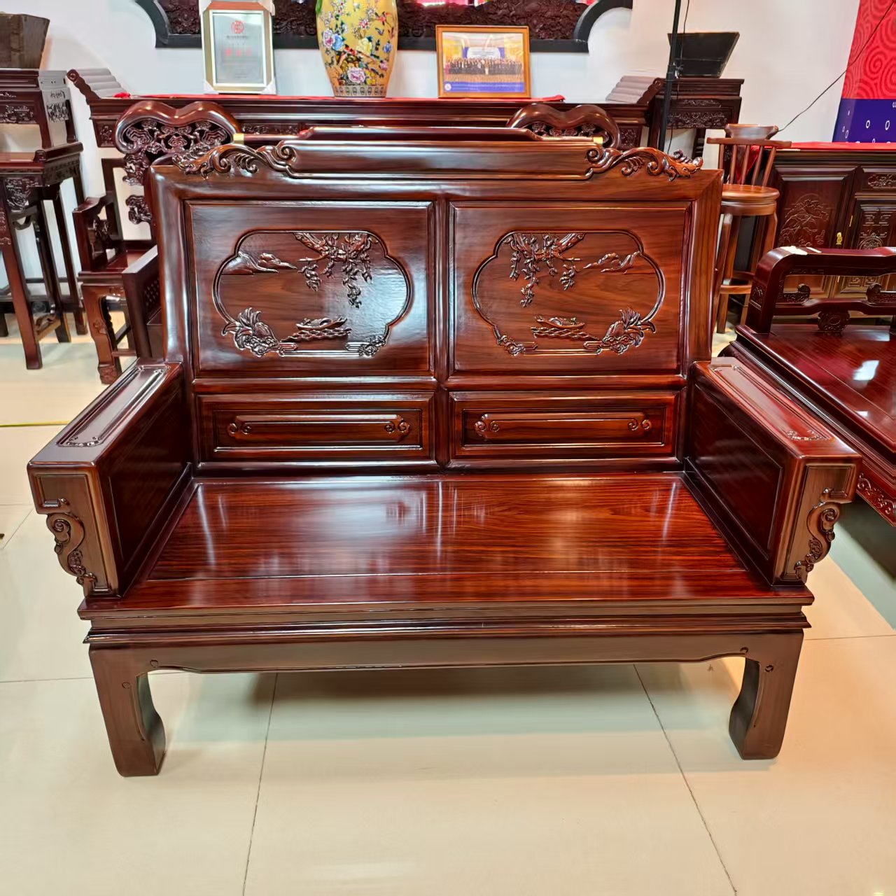 酸枝木  一帆风顺双人位尺寸：长138宽57坐高39背高104