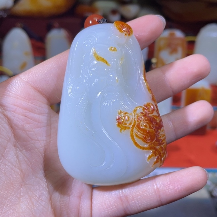 和田玉挂件未镶嵌风***。