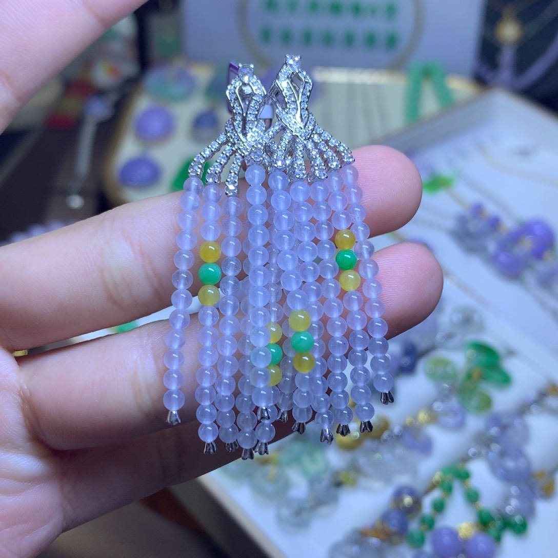 翡翠18K金镶嵌颈饰翡翠