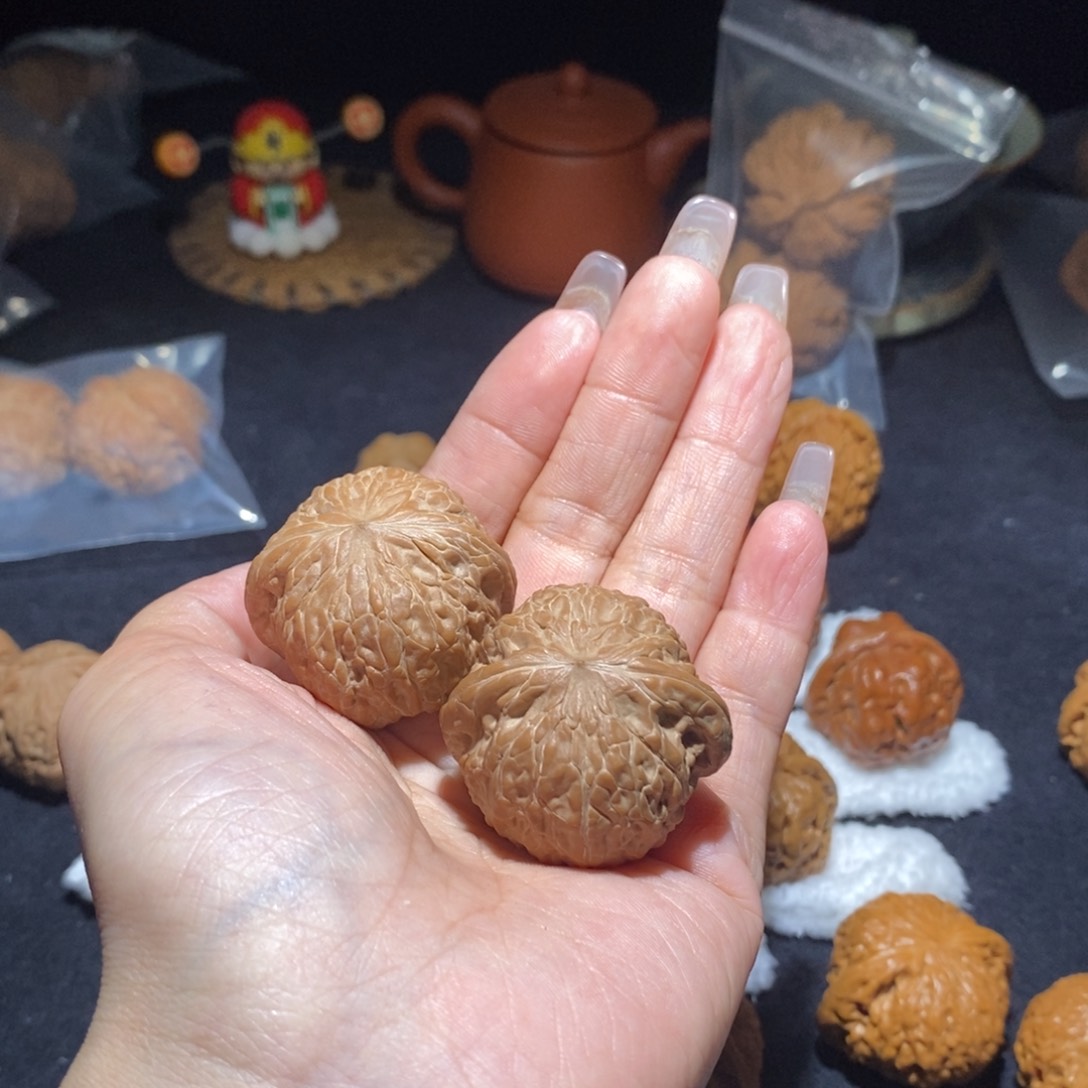 文玩核桃吊坠清****人铁锤妹妹39