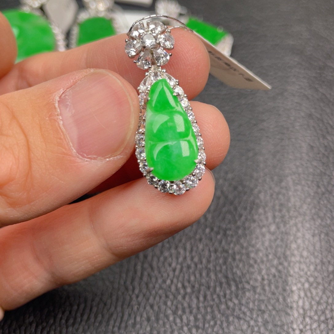 翡翠吊坠(不含链)银S925镶嵌吊坠