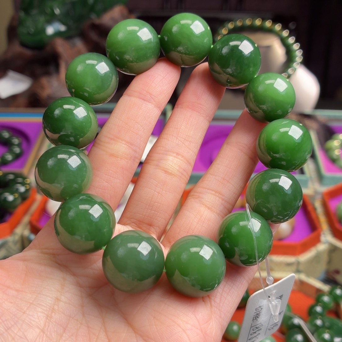 k***j和田玉（碧玉）未镶嵌手串