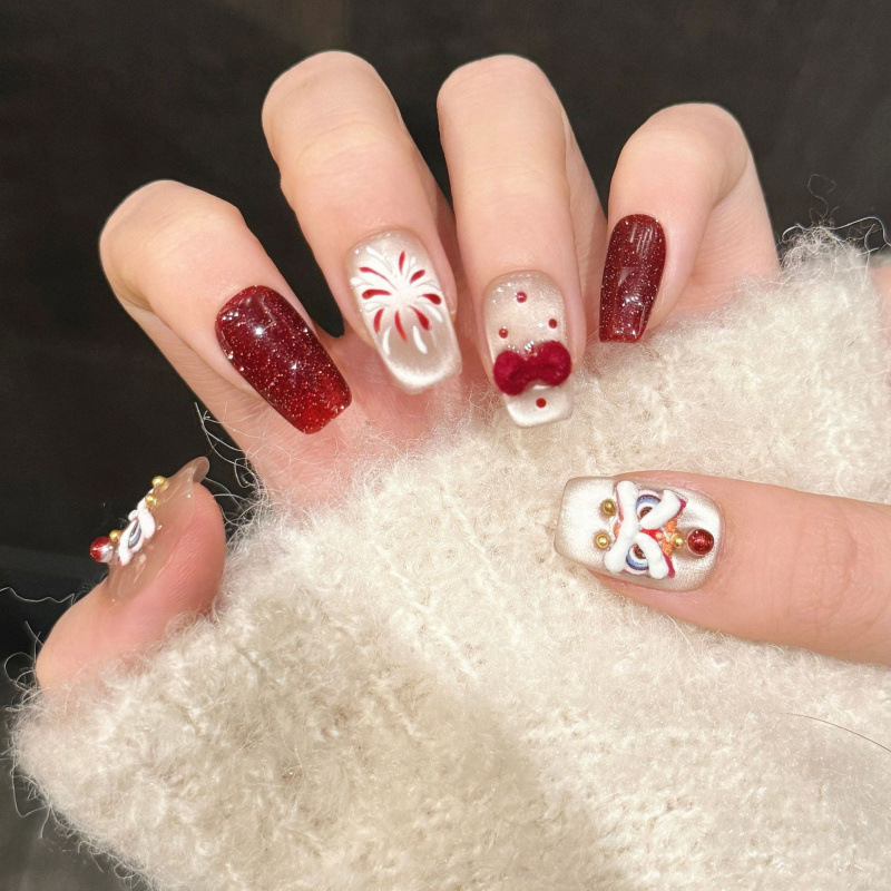 2026年新款第一国潮醒狮立体浮雕短款招财开运穿戴甲美甲贴片