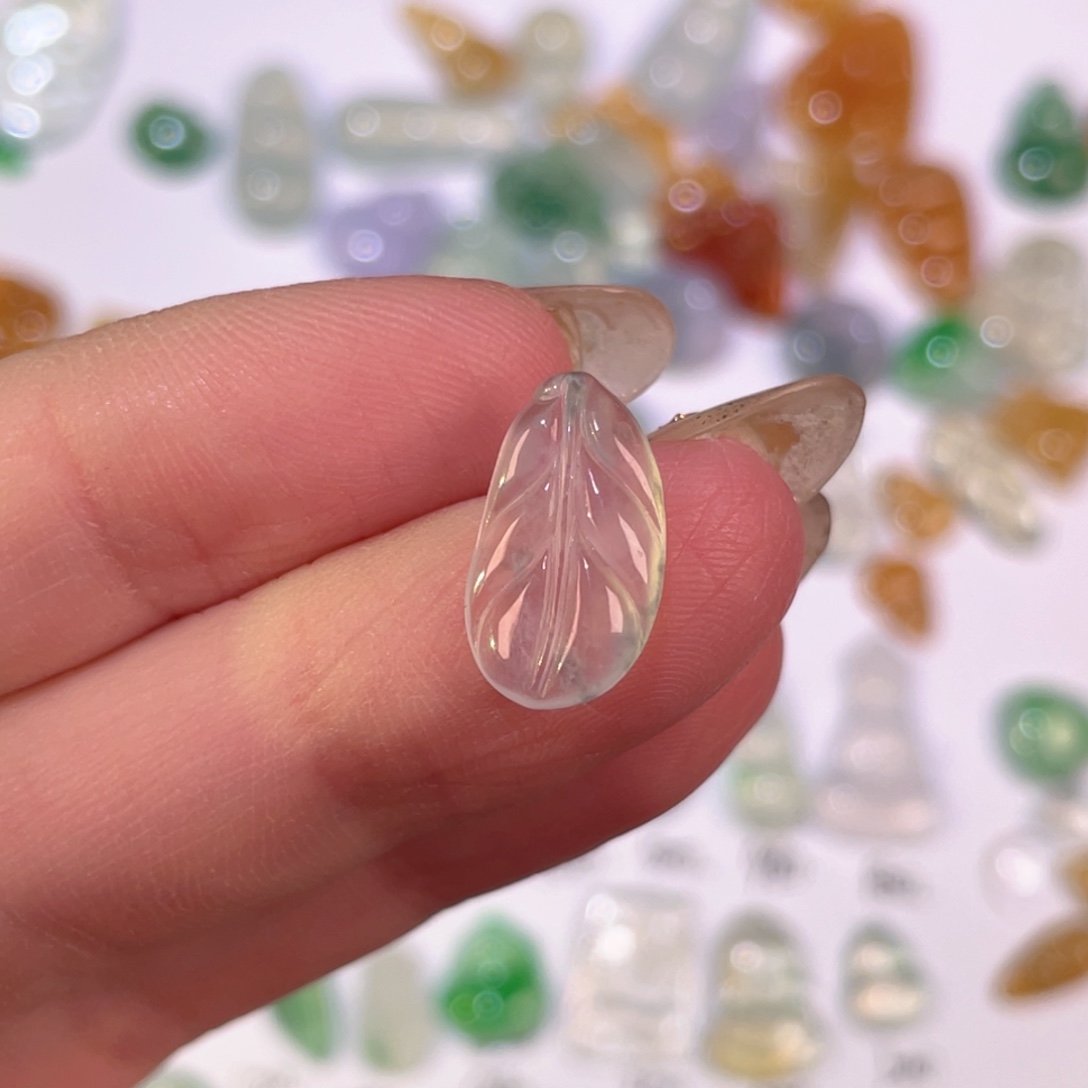 翡翠未镶嵌颈饰裸石