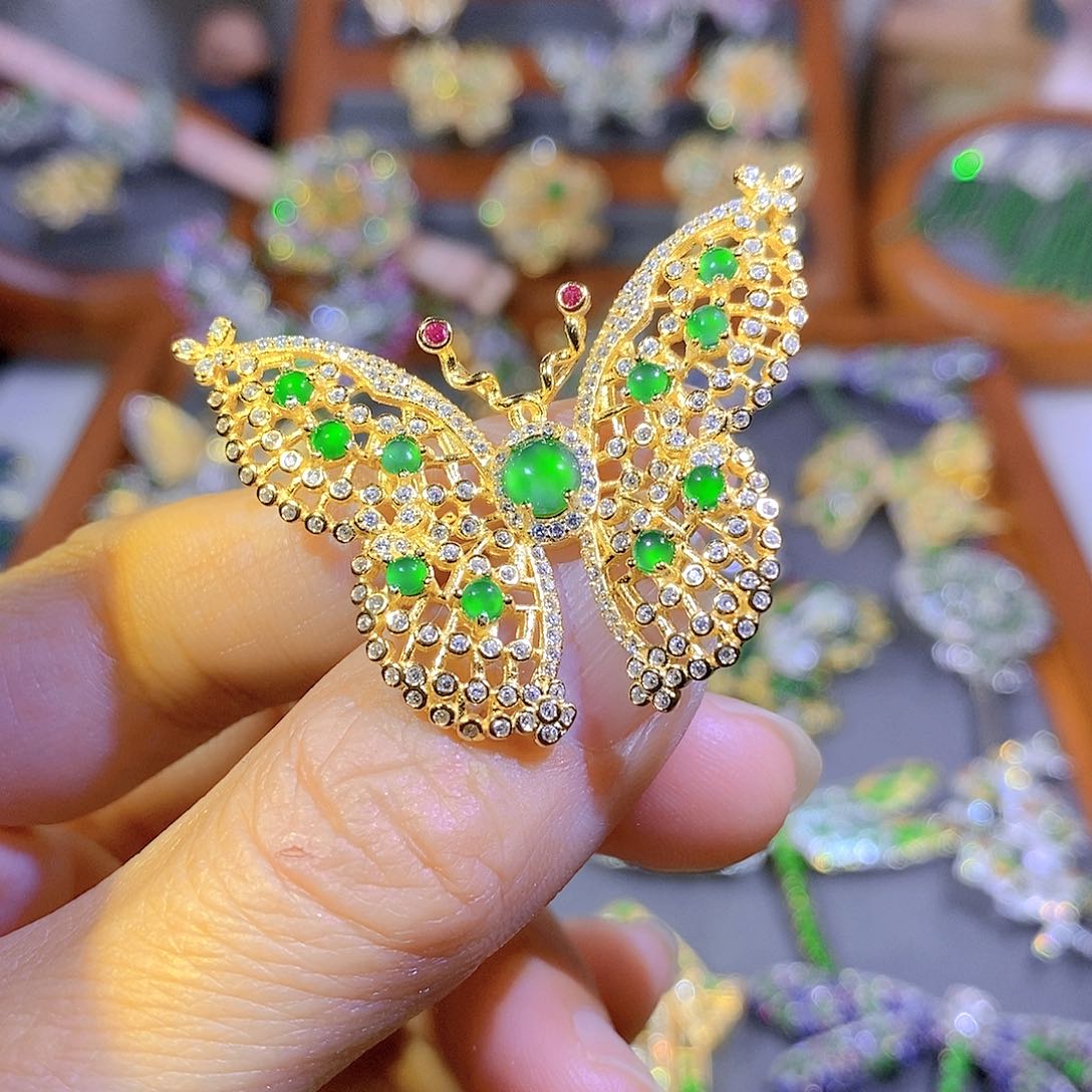 颈饰银S925镶嵌翡翠