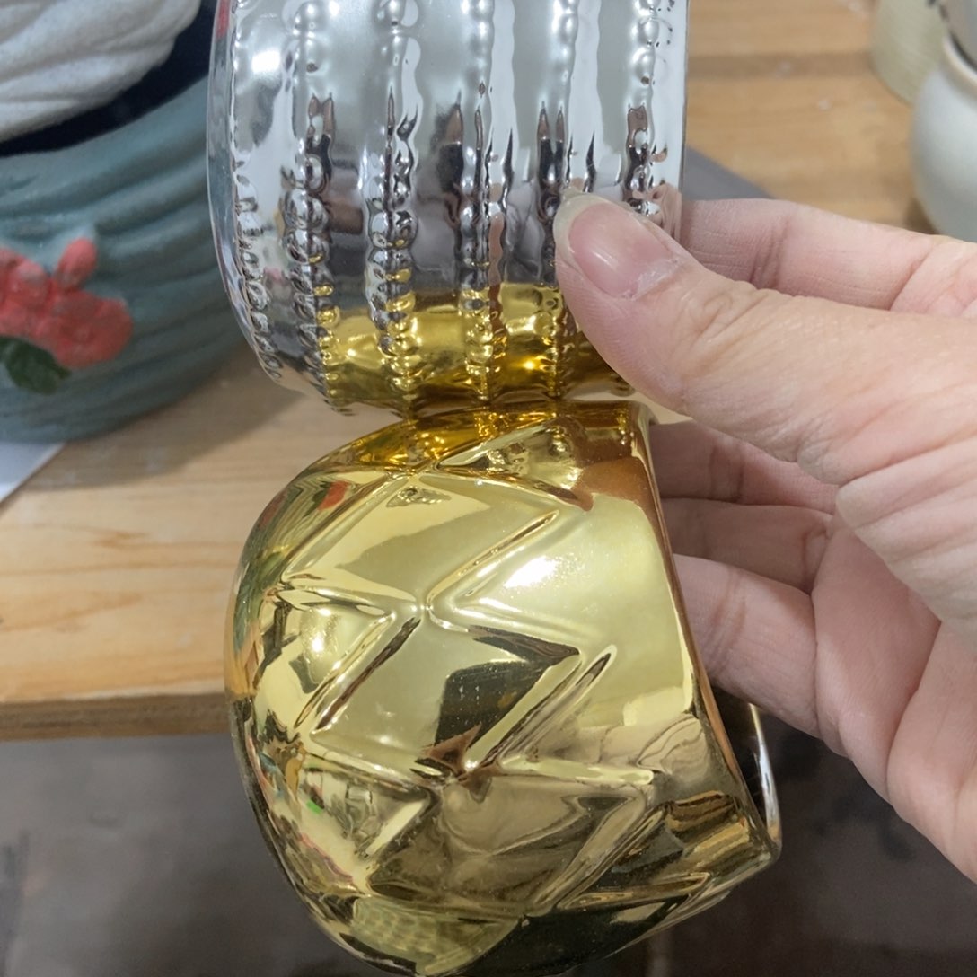 红陶瑕疵高温陶瓷花盆