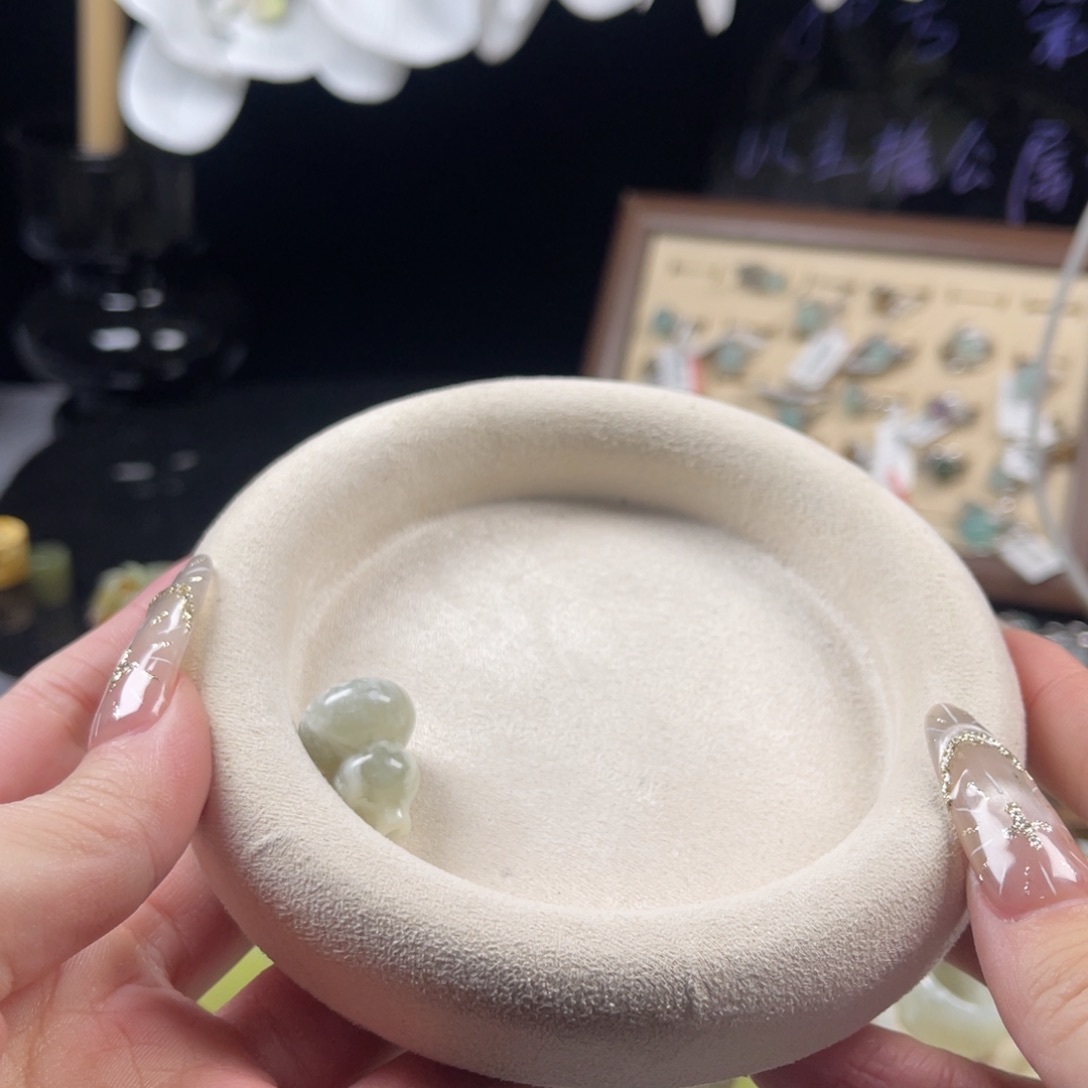 都***-蛇纹石玉未镶嵌戒指