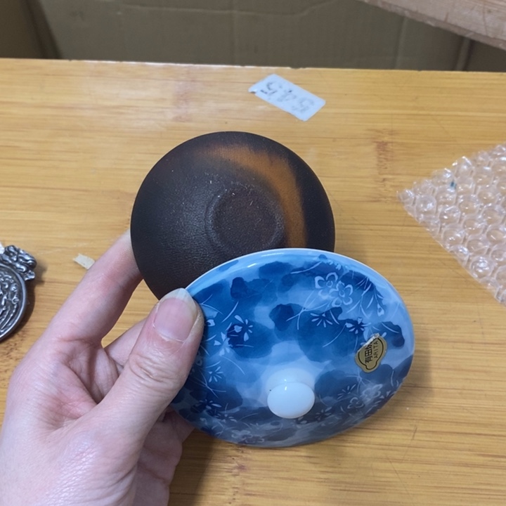 摆件哈中古工艺品一件