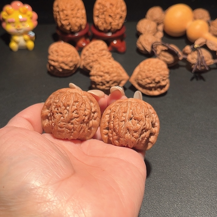 吊坠文玩核桃血麒麟