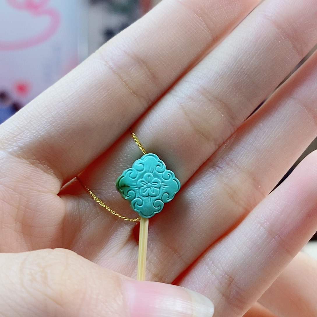 未镶嵌绿松石珠宝奇石