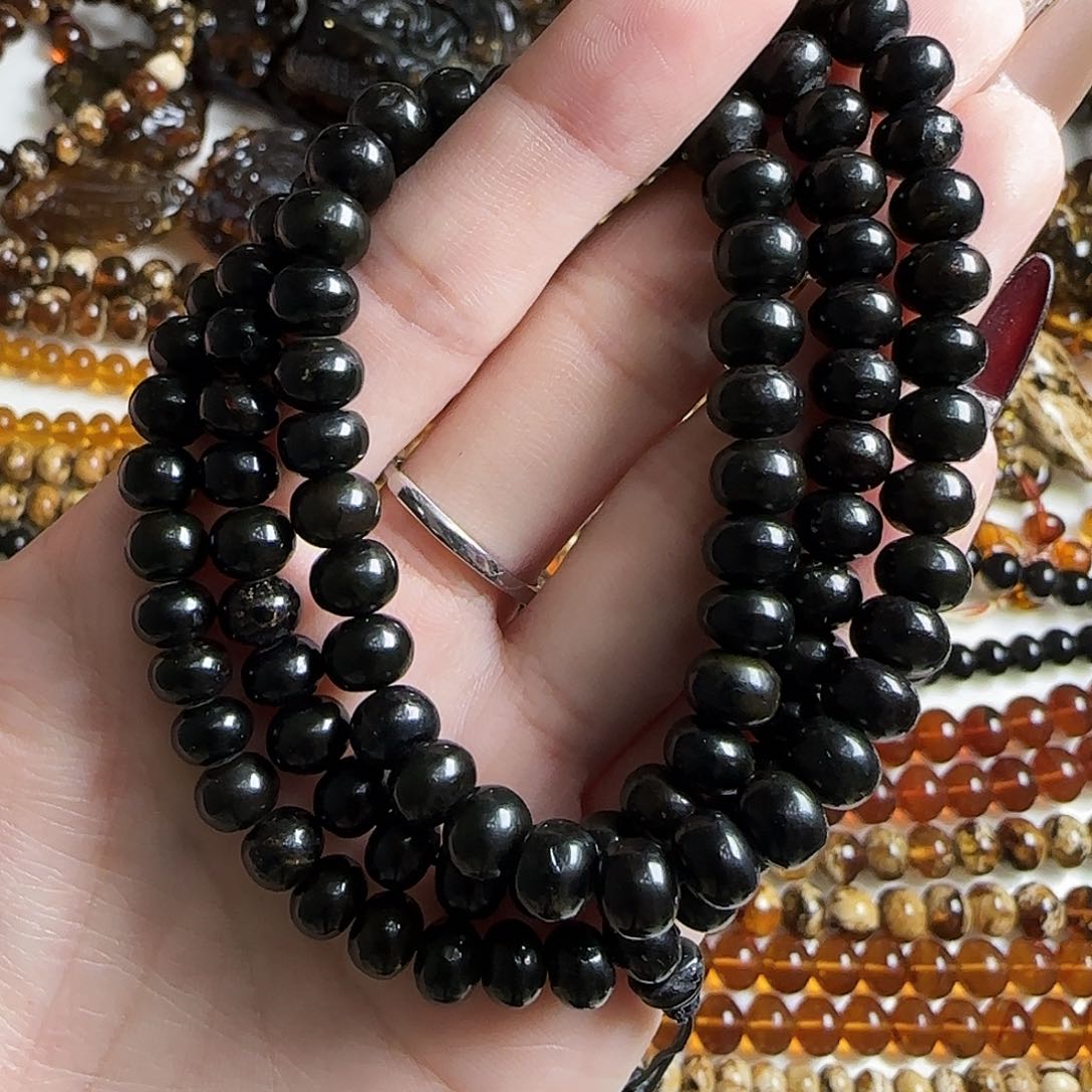 琥珀耳饰未镶嵌敏*抚顺琥珀