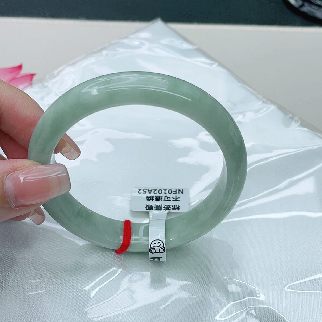 翡翠手镯未镶嵌正59