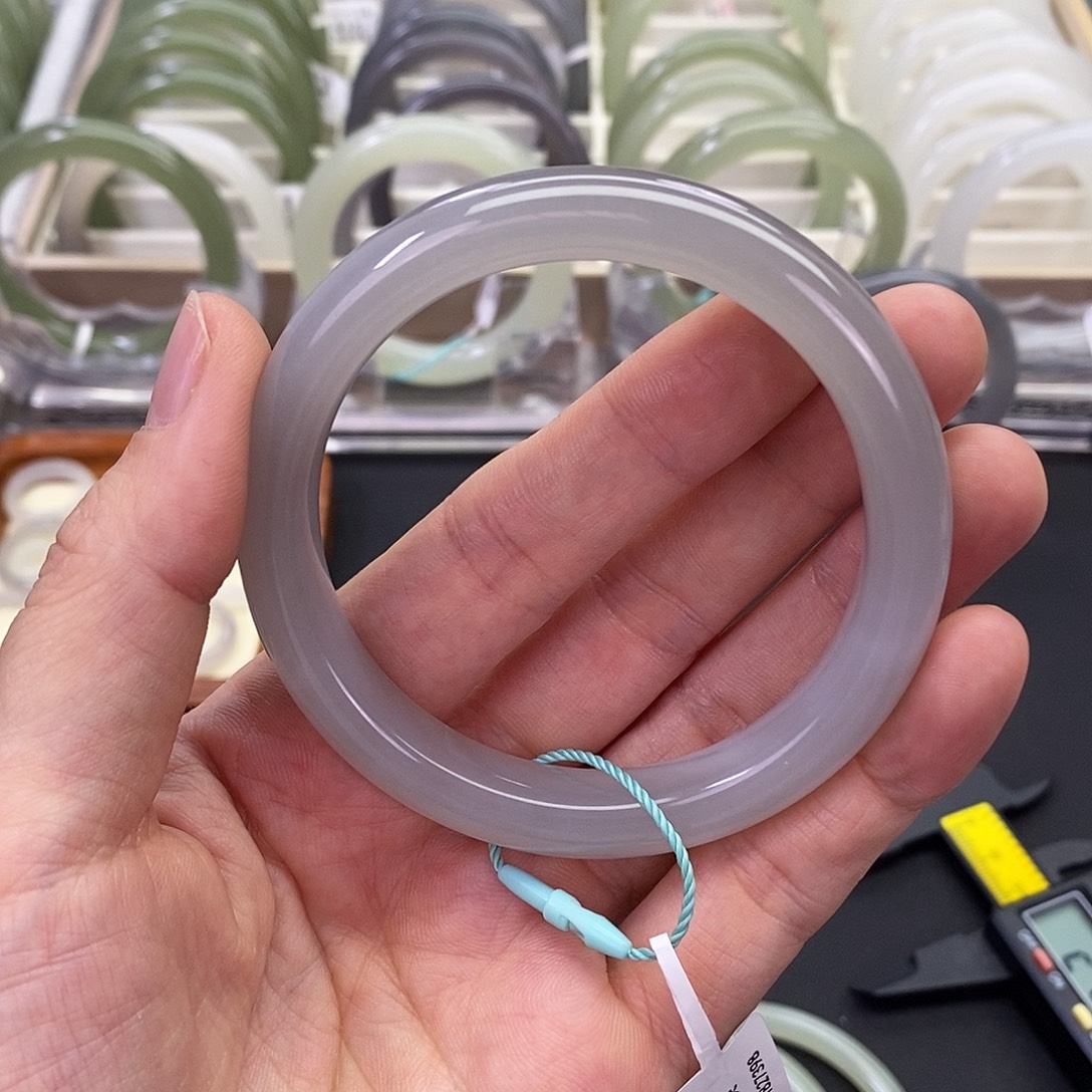 和田玉未镶嵌珠宝奇石58