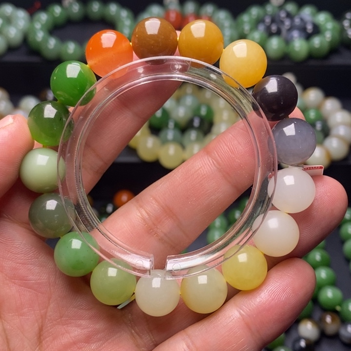 和田玉未镶嵌手串