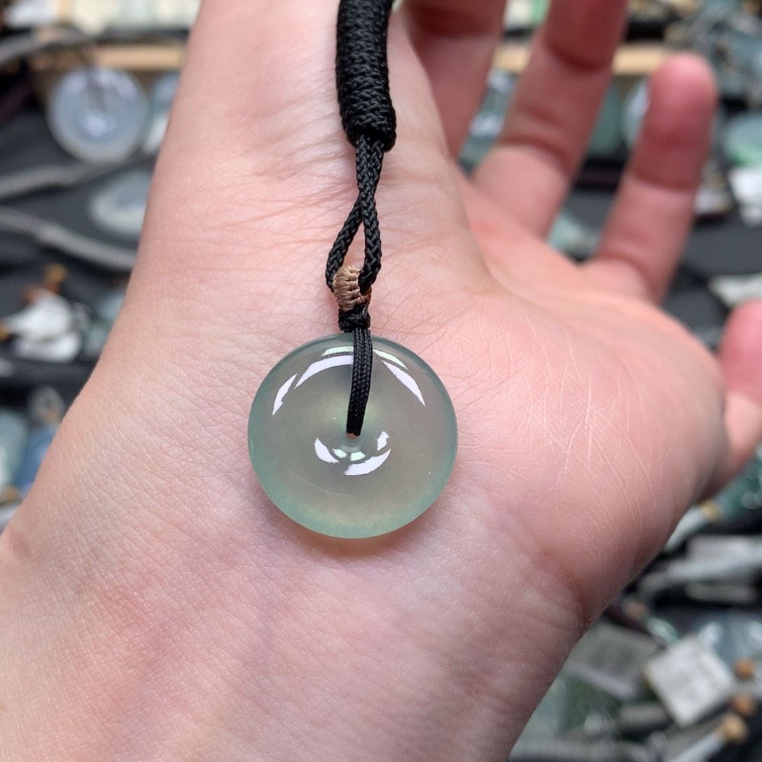 翡翠颈饰未镶嵌00000000000