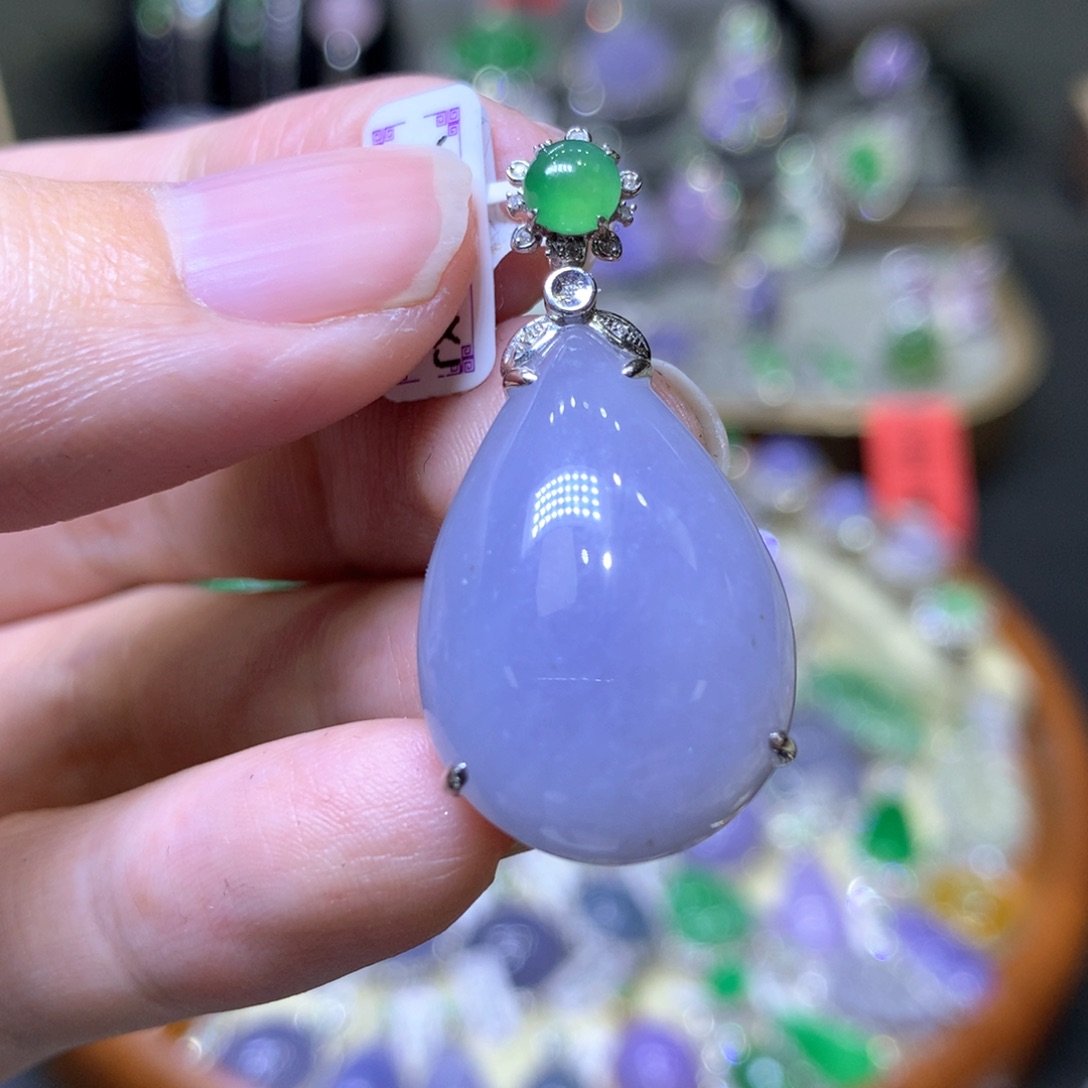 【闪购商品】翡翠颈饰18K金镶嵌翡翠吊坠项链