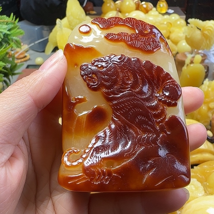 蜜蜡珠宝奇石未镶嵌