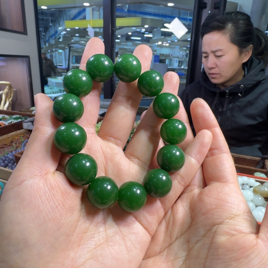 和田玉未镶嵌颈饰卡18