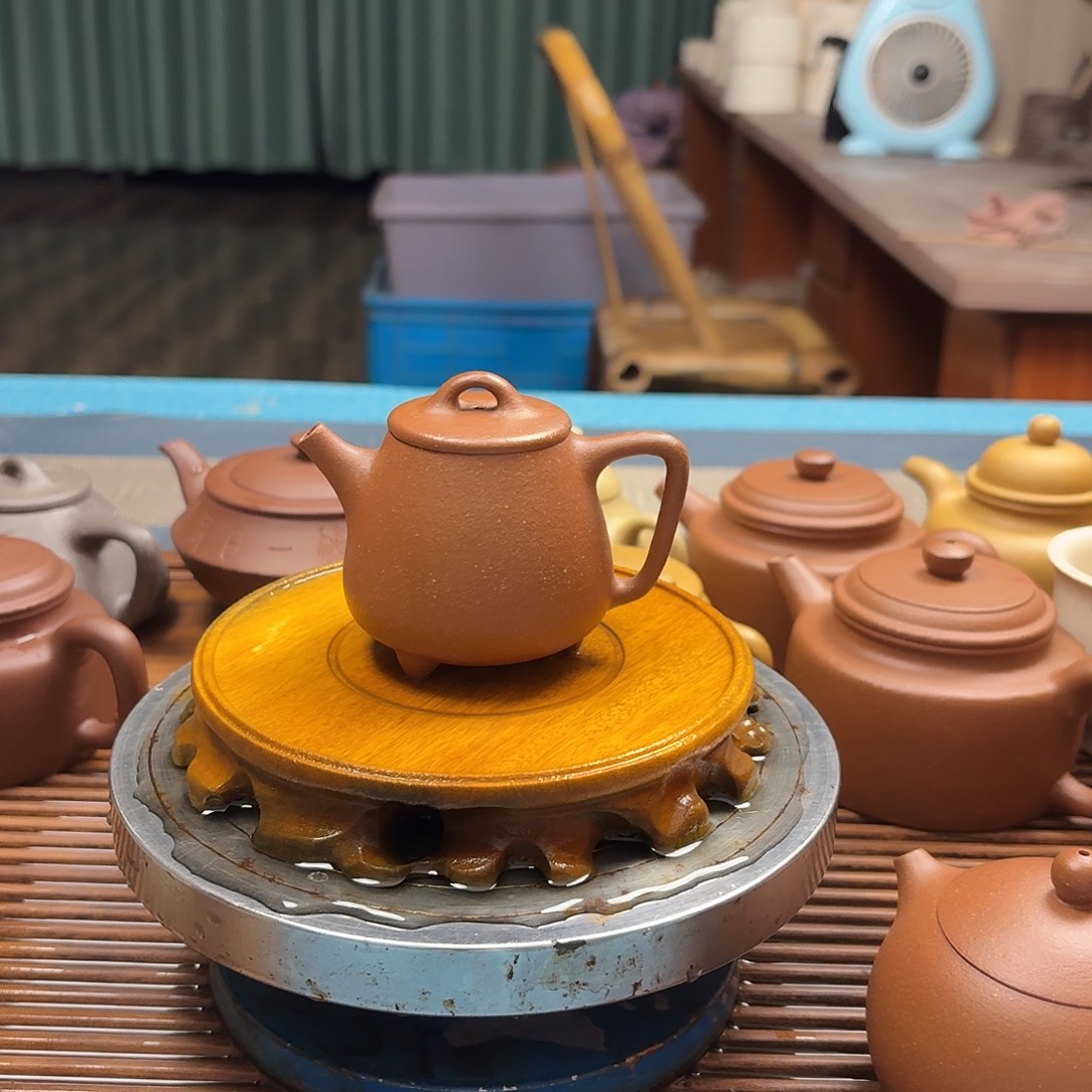 紫砂茶壶半手工制作