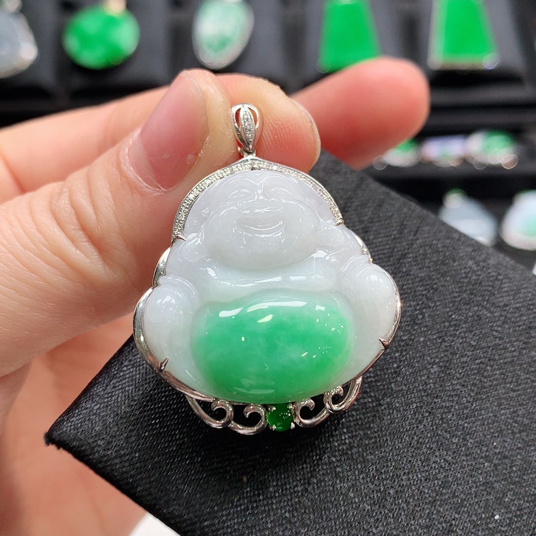 翡翠颈饰18K金镶嵌佛公