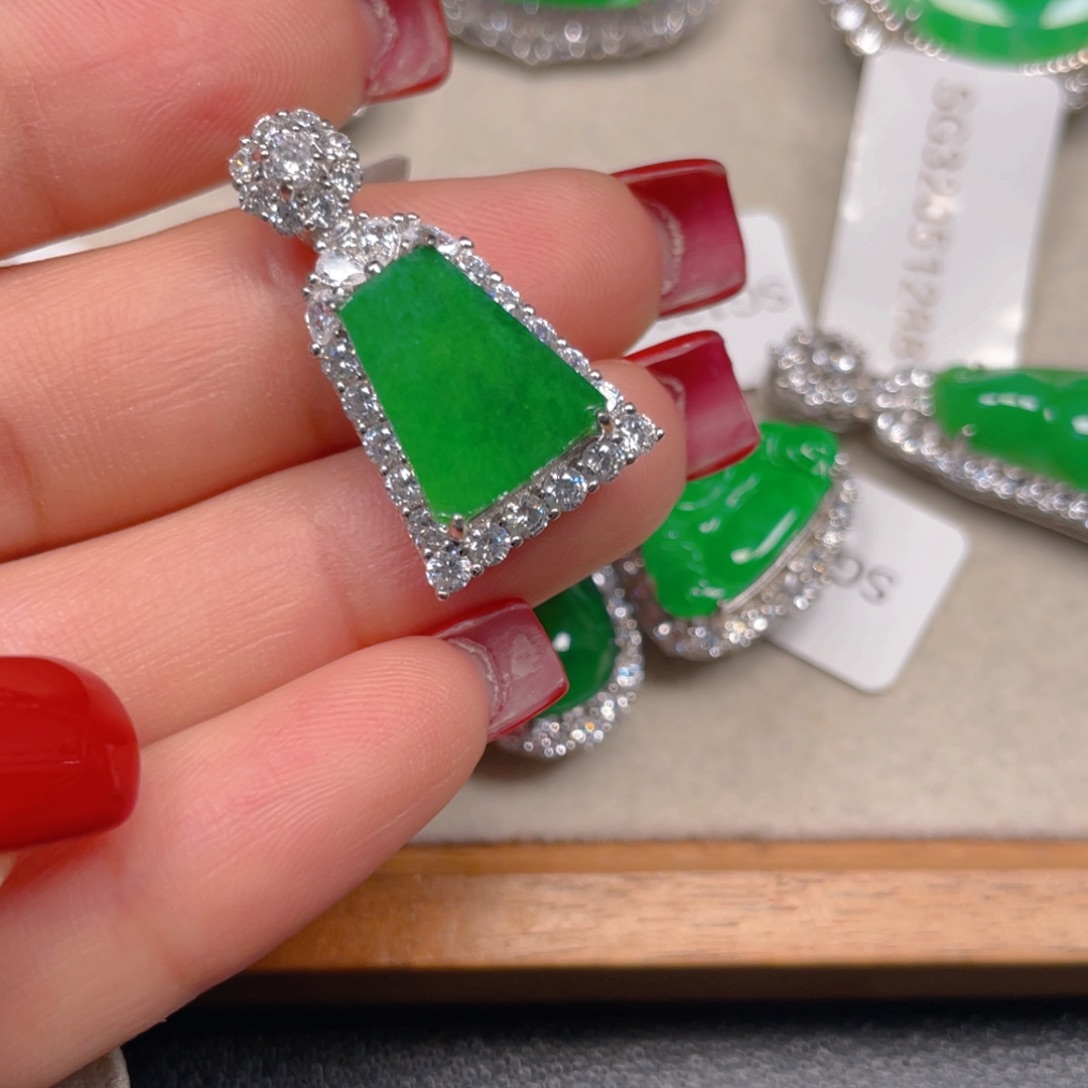 翡翠银S925镶嵌颈饰