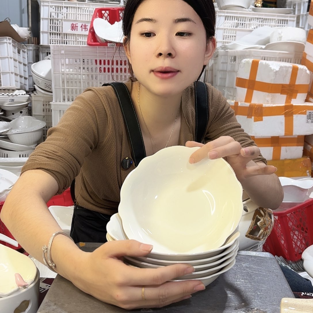 盘微瑕产品………八个面碗