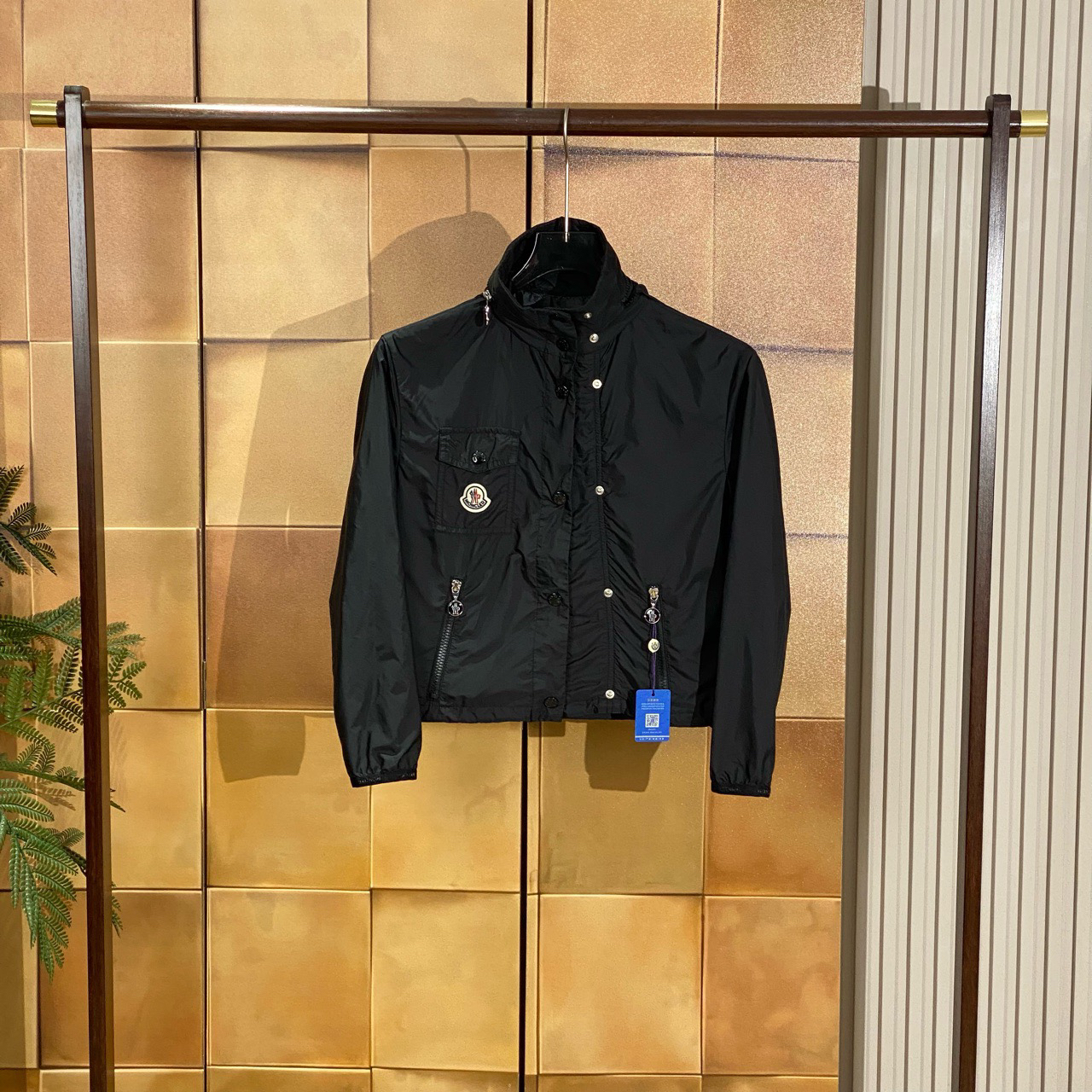 Moncler 24ss新款Lico黑色徽标刺绣冲锋衣/00码/99新/26828