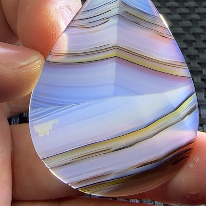 秦***韵玛瑙/玉髓未镶嵌颈饰