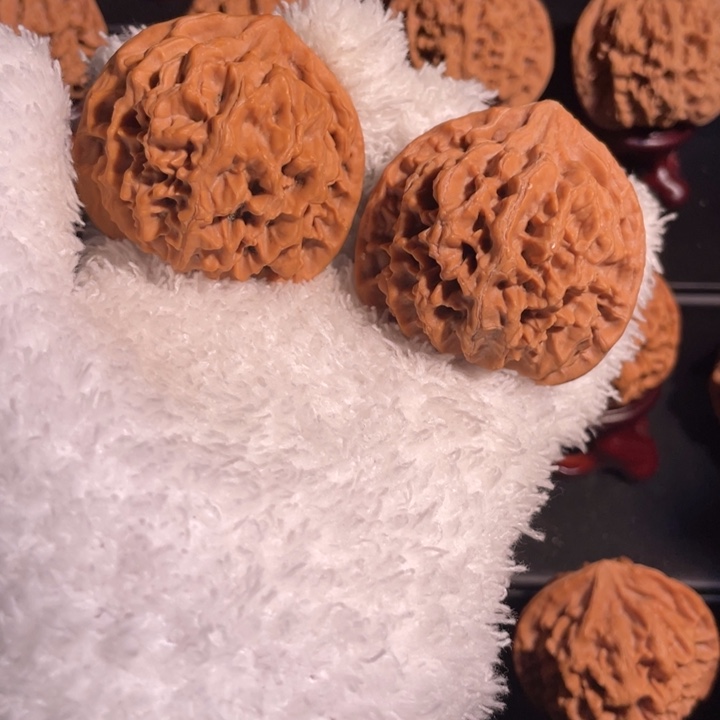 文玩核桃吊坠47官帽