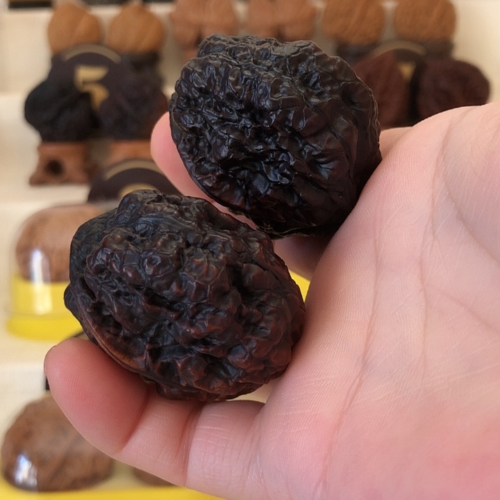 桃核吊坠云南铁核桃