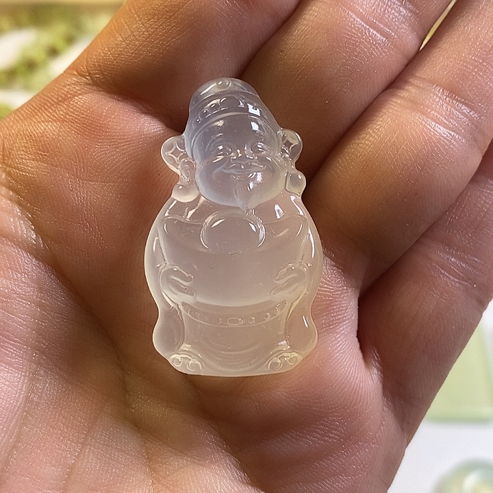 胖***仔蛇纹石玉未镶嵌颈饰