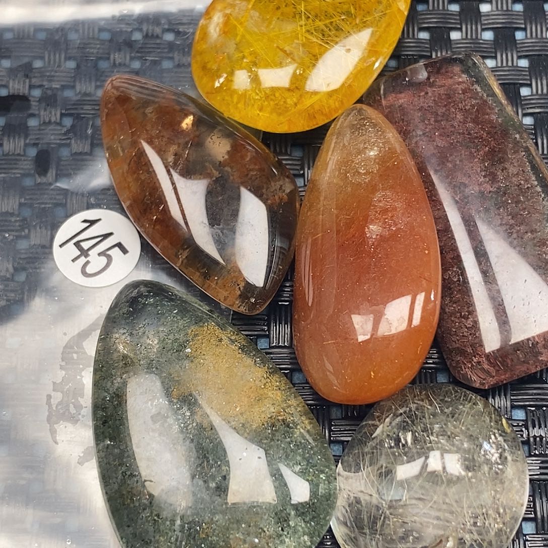 云***堂吊坠(不含链)未镶嵌水晶