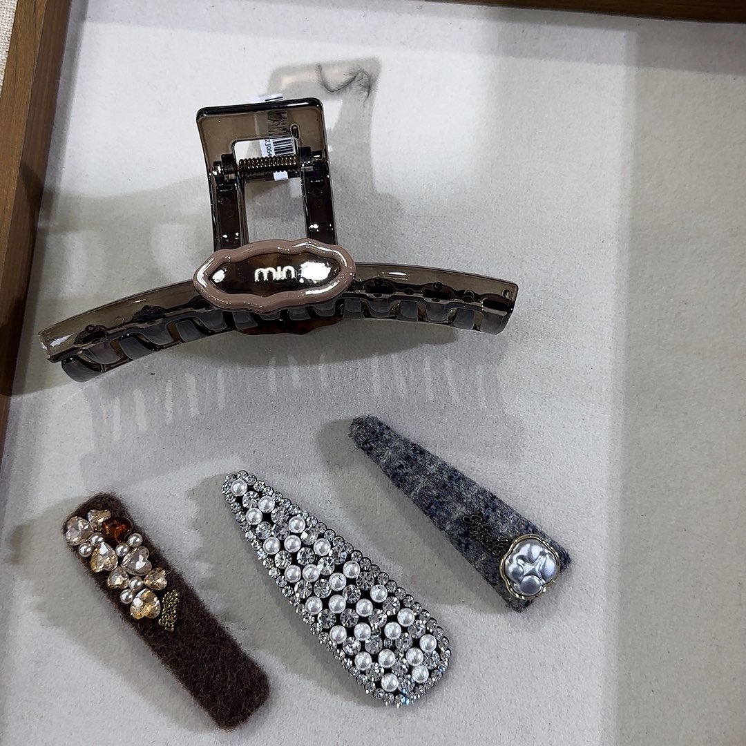 皮质铁合金夹子108