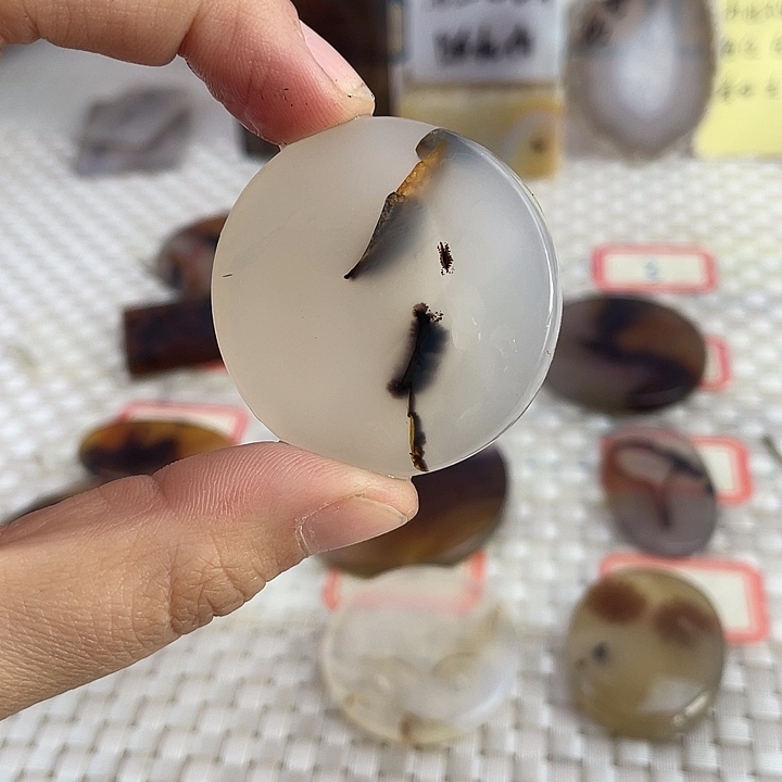 玛瑙/玉髓未镶嵌颈饰