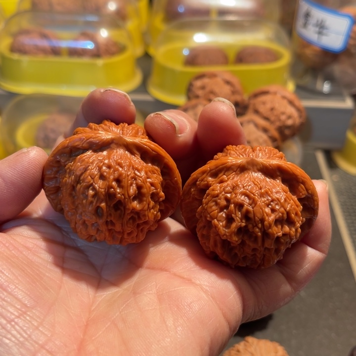 文玩核桃把件全品血麒麟44