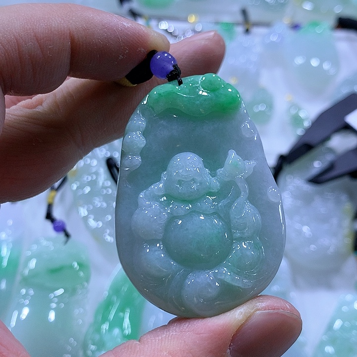 翡翠颈饰未镶嵌天然翡翠A货吊坠