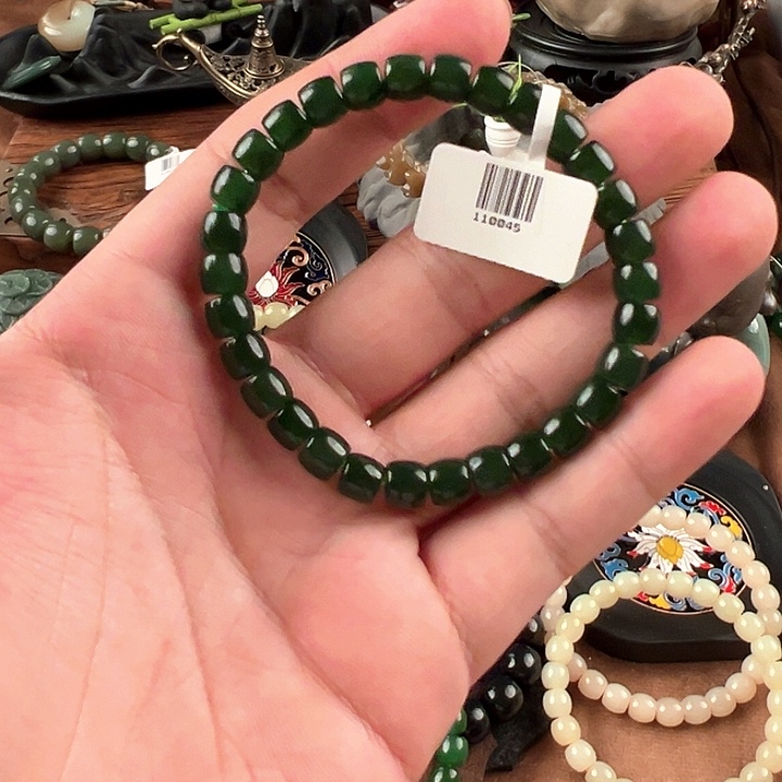 木****和田玉未镶嵌挂件