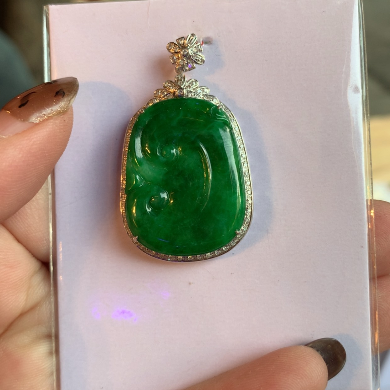 【闪购商品】翡翠颈饰18K金镶嵌如意