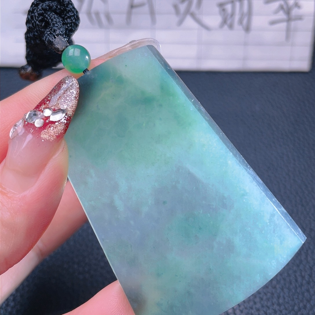 翡翠颈饰未镶嵌888888888888888