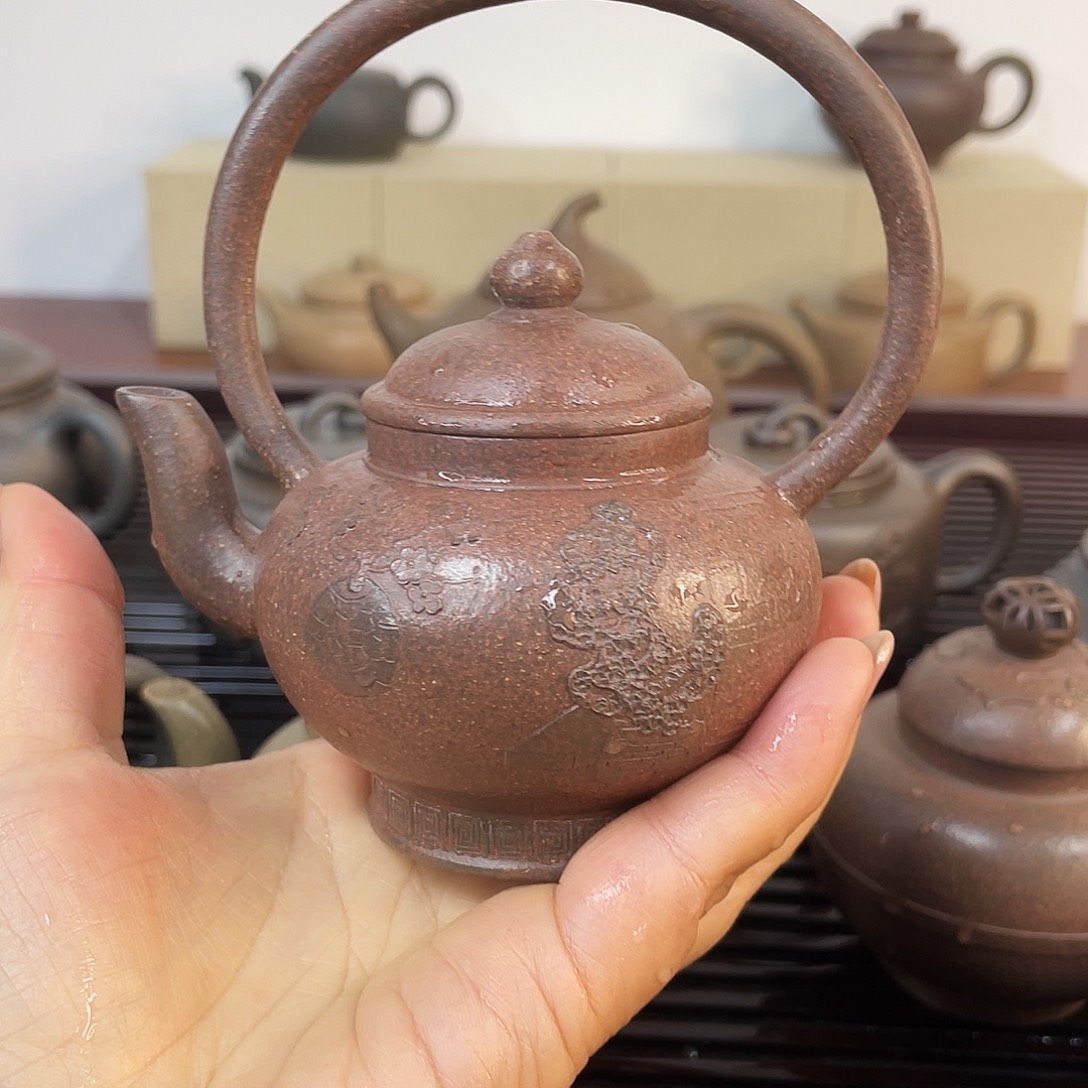 故***。茶壶紫砂半手工制作工艺流程